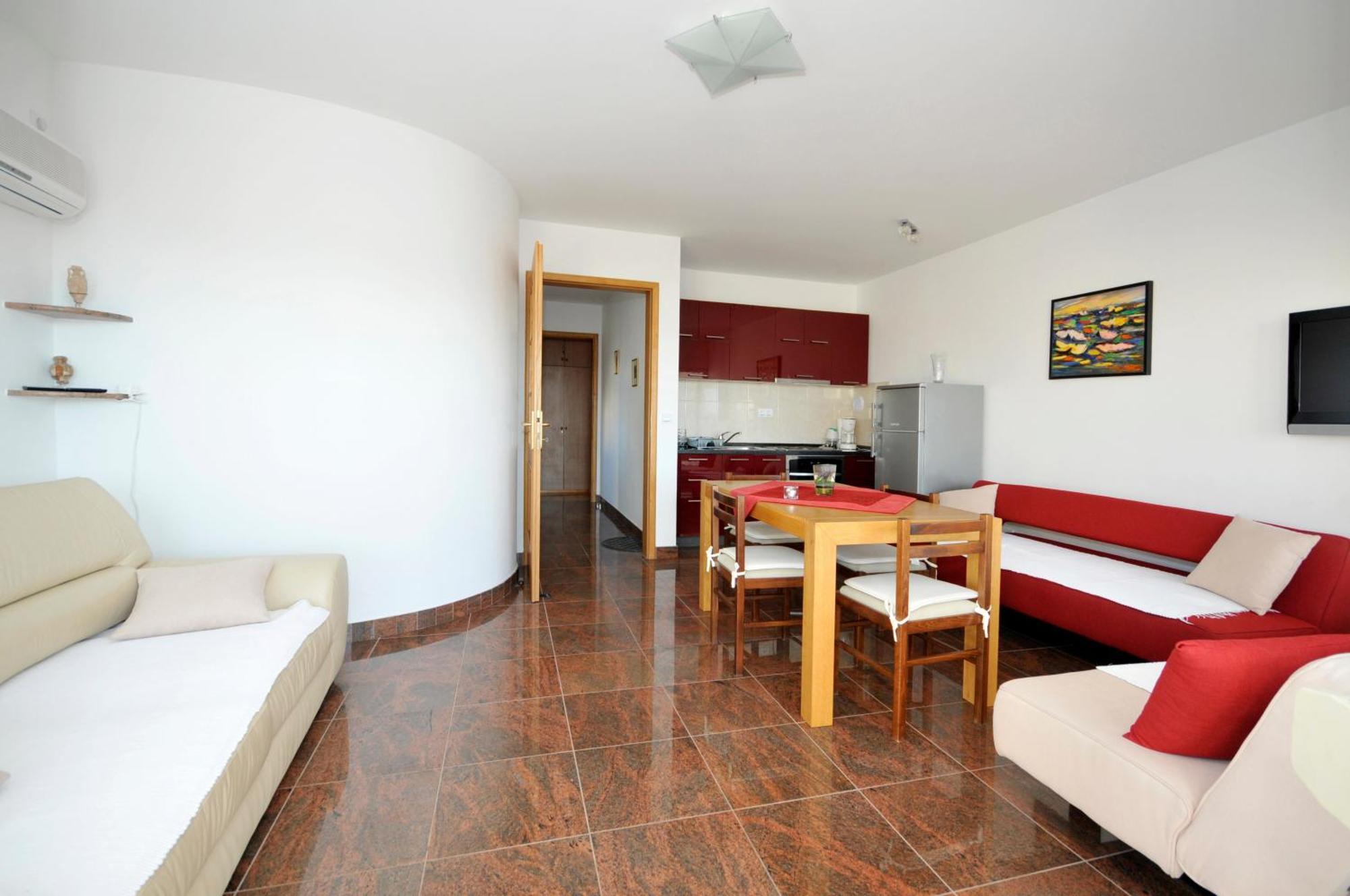Apartmani Svalina - Seaview And 130M From Beach Trogir Zewnętrze zdjęcie