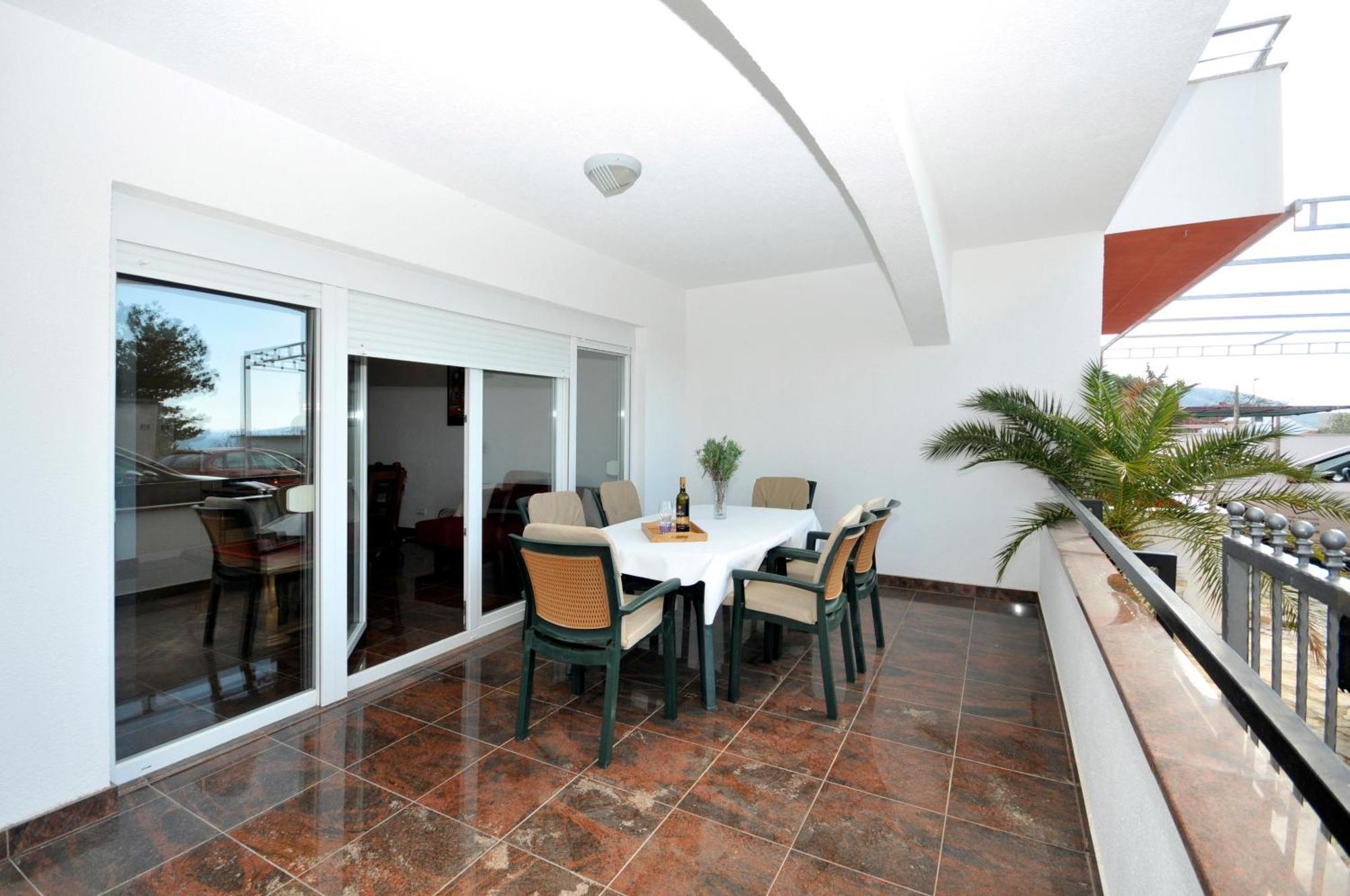 Apartmani Svalina - Seaview And 130M From Beach Trogir Zewnętrze zdjęcie