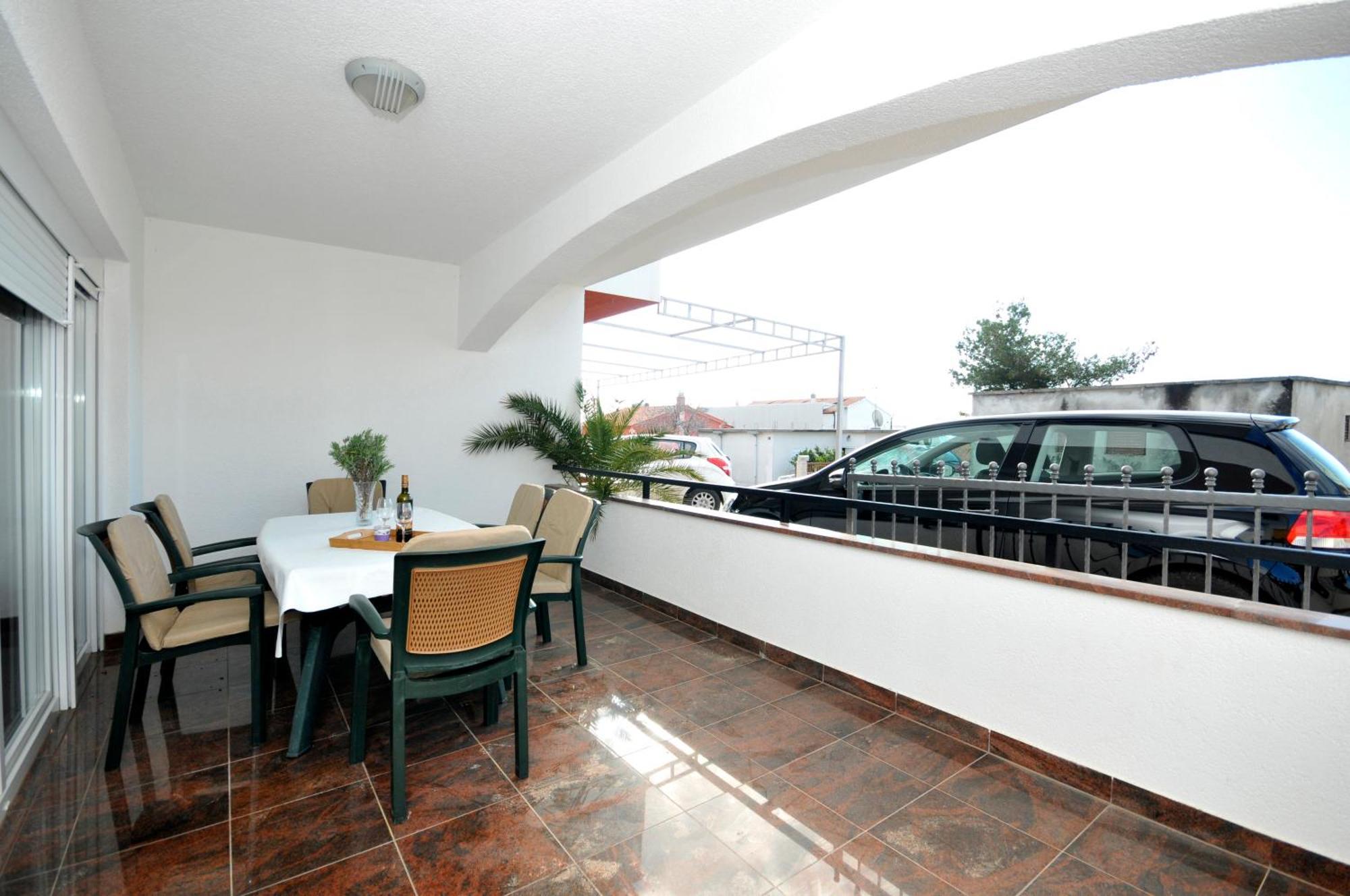 Apartmani Svalina - Seaview And 130M From Beach Trogir Zewnętrze zdjęcie