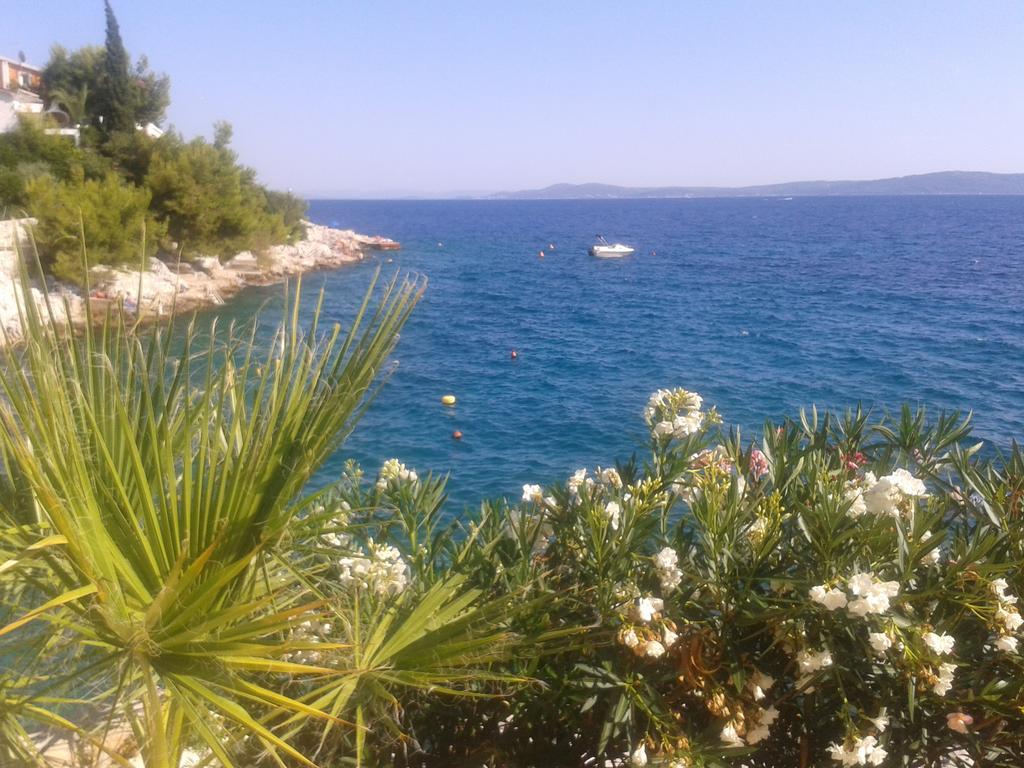 Apartmani Svalina - Seaview And 130M From Beach Trogir Zewnętrze zdjęcie